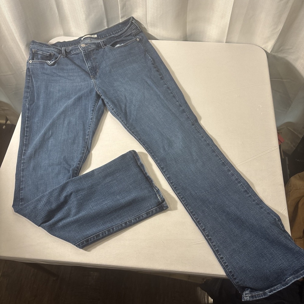 Levi Strauss Classic Bootcut Dark Wash Women's Jeans Size 14